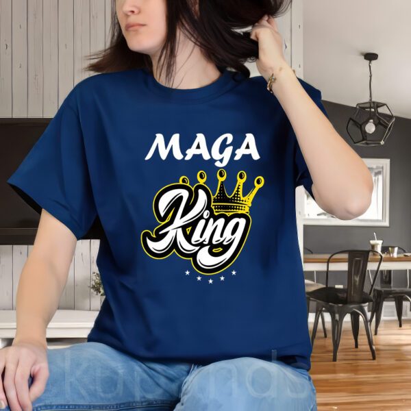 Ultra MAGA King Crown USA Trump 2024 Anti Biden T-Shirt