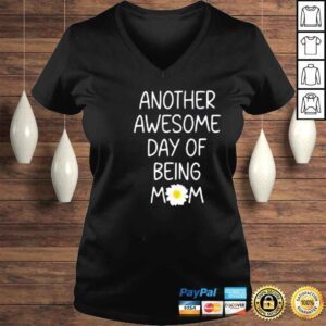 VLadies Being Mom Saying Smiling Daisy Happy Flower Face Shirt