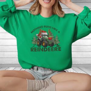 Reindeere Nothing Runs Like Christmas T-Shirtt