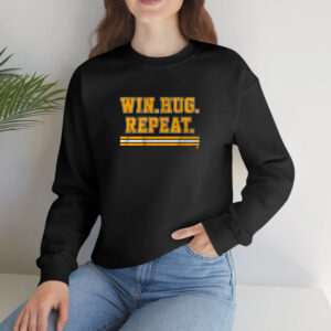 BOSTON HOCKEY WIN HUG REPEAT T-SHIRT4